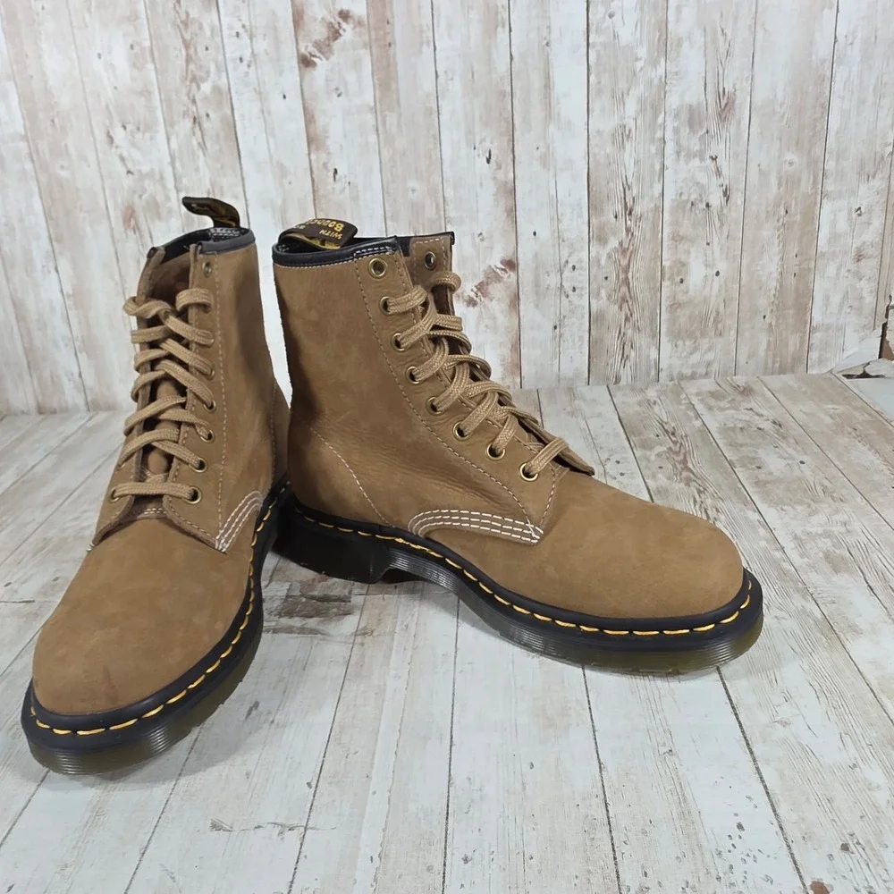 Dr Martens 1460 Tan Suede Leather Lace Up Boots Womens Size 6 M 7 L 31695_6